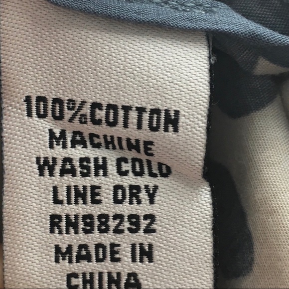 Tibi | Grey and Ivory Bermuda Printed Shorts 6 - Picture 4 of 4